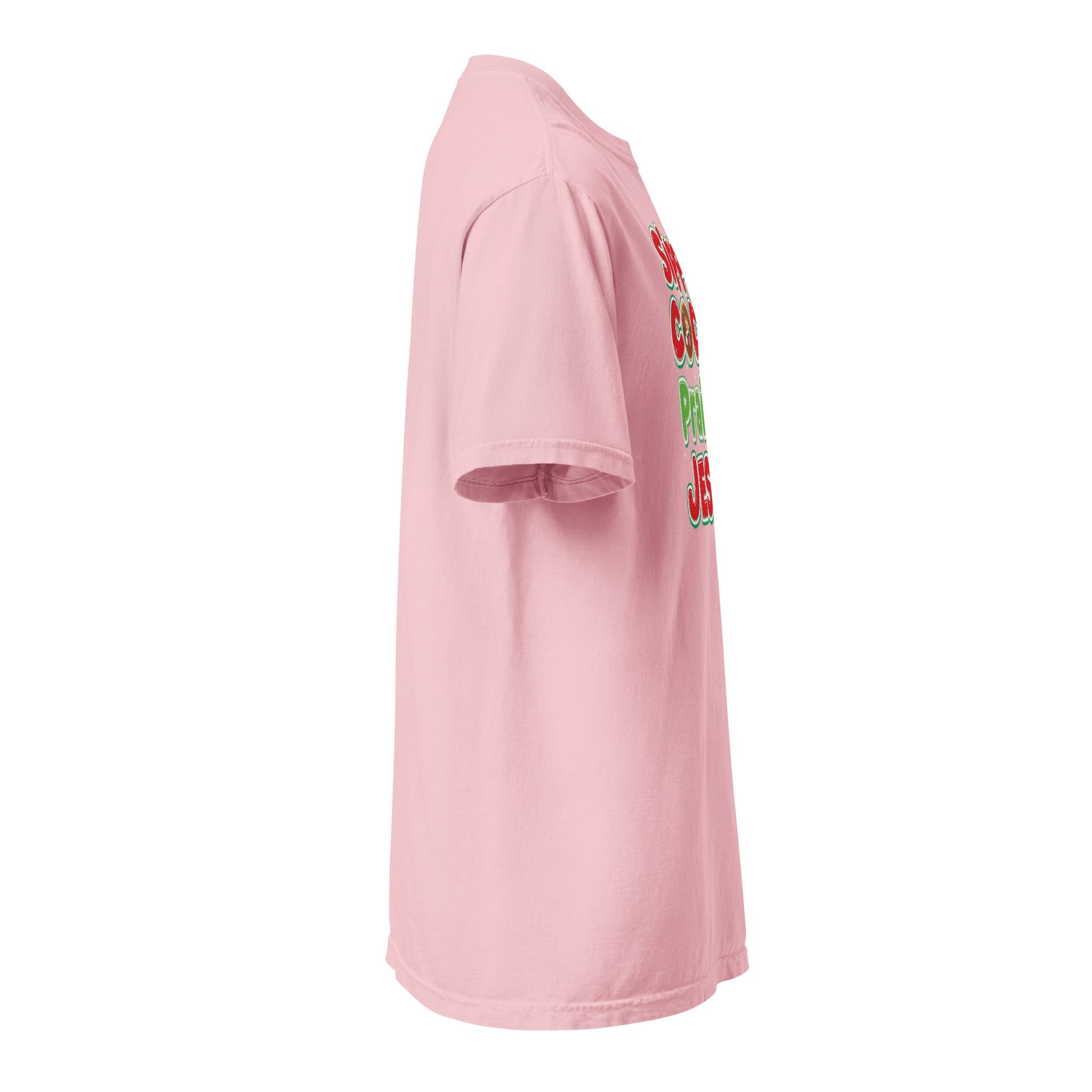 Sippin’ Cocoa Praisin’ Jesus T-Shirt – Cute Faith - Based Christmas Tee - SheWalksInFaith